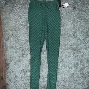 Flattering Green Patterned Leggings